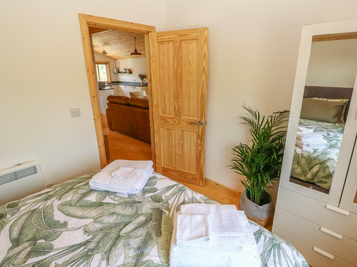 Willow Lodge Tenby Εξωτερικό φωτογραφία